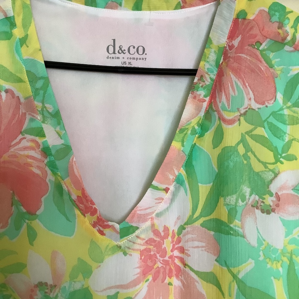 Denim & Company floral top, XL